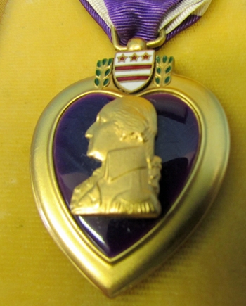 Slot brooch purple heart